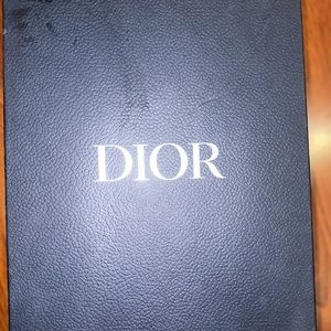 Dior B23